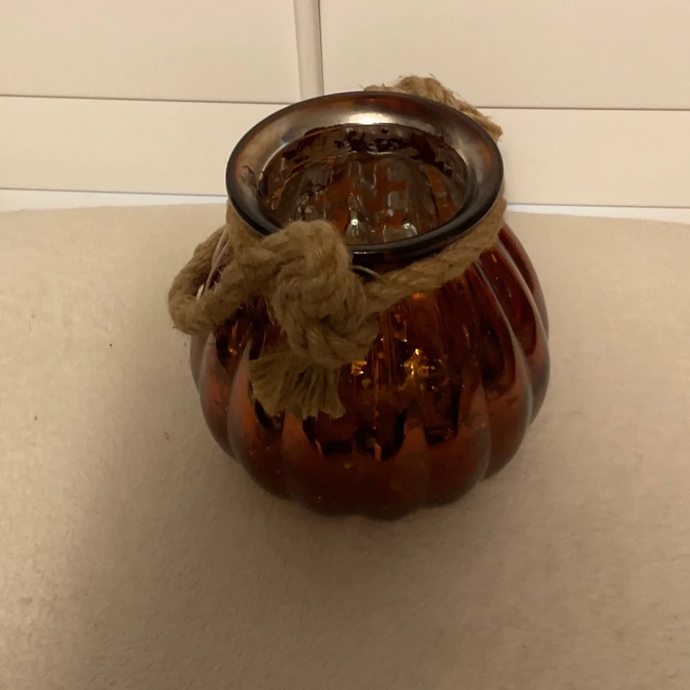 Rustic Amber Glass Lantern with Rope Handle